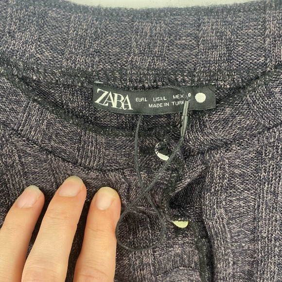 Zara Cropped Button Down Gray Sweater Size Large NWOT - Picture 3 of 4